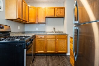 Building Photo - Charming 2BD/1BA House!!!!