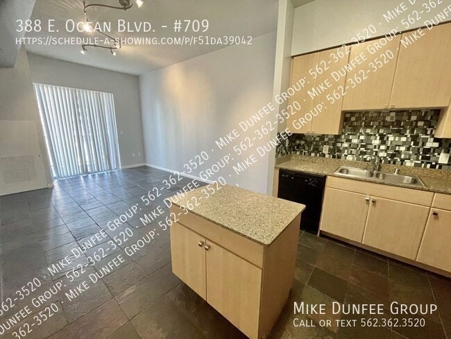 Building Photo - 388 E Ocean Blvd