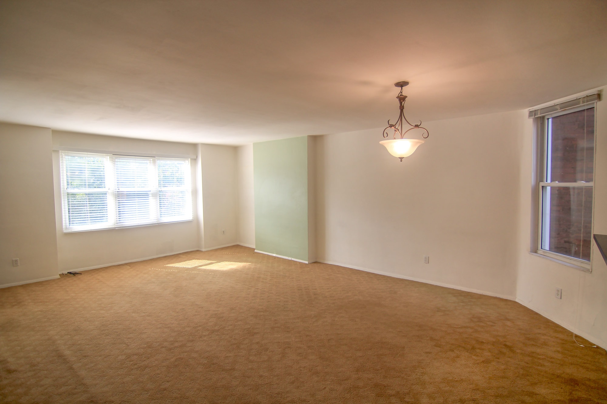 Building Photo - 319 S Trenton Ave
