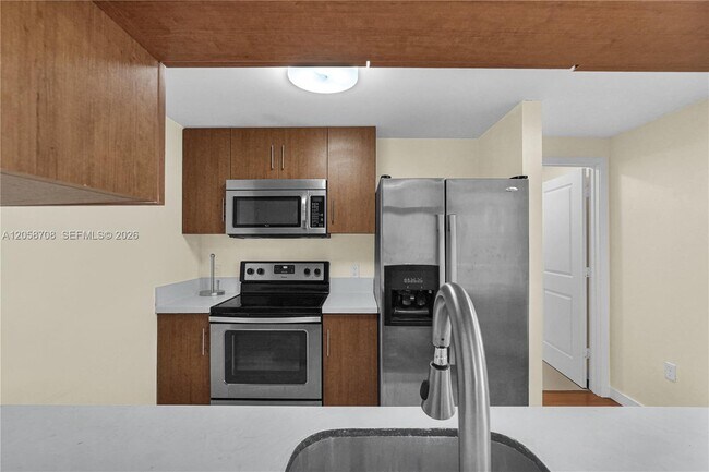 Building Photo - 601 NE 23rd St