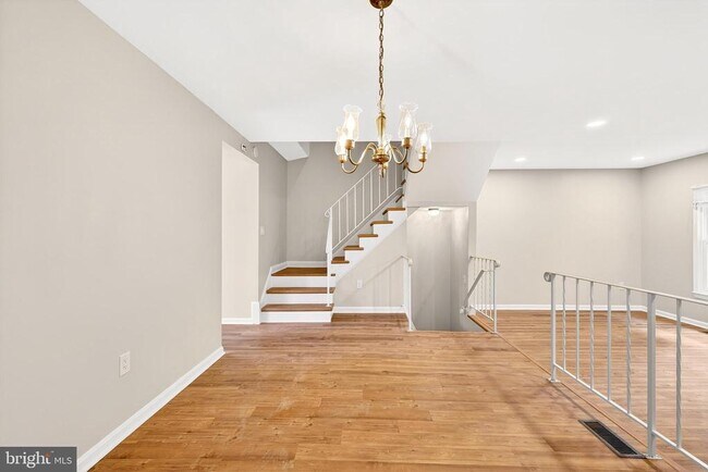 Building Photo - 7306 Eggar Woods Ln