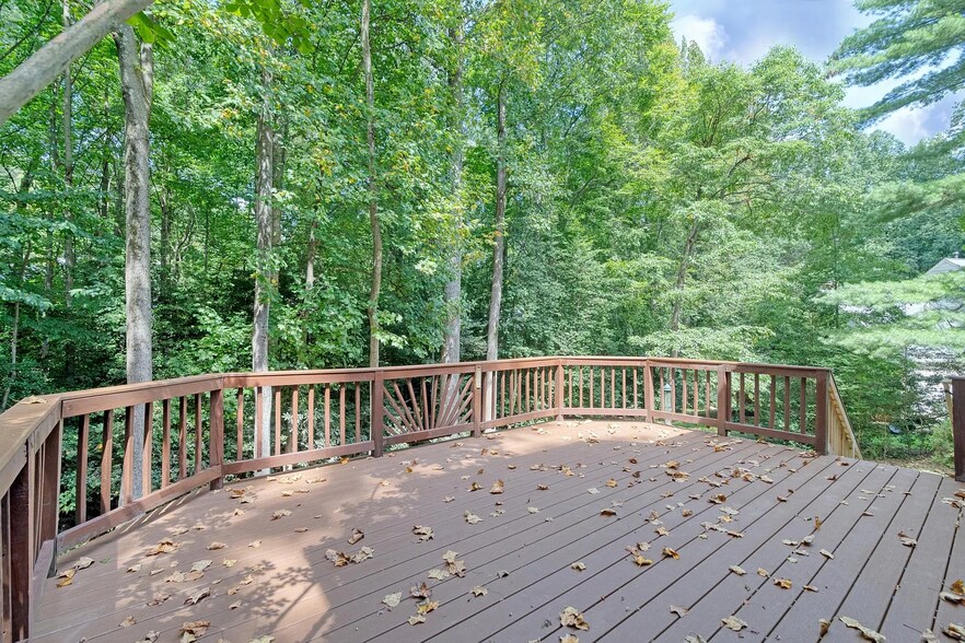 Building Photo - 11896 Fawn Ridge Ln