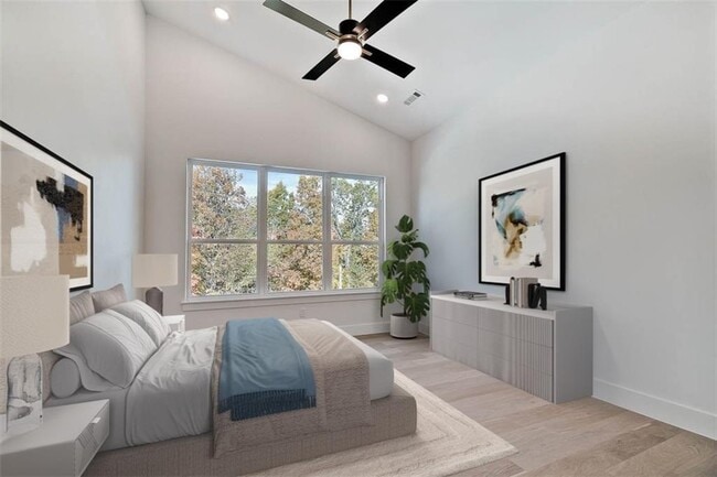 Building Photo - 28 Bedford Ln