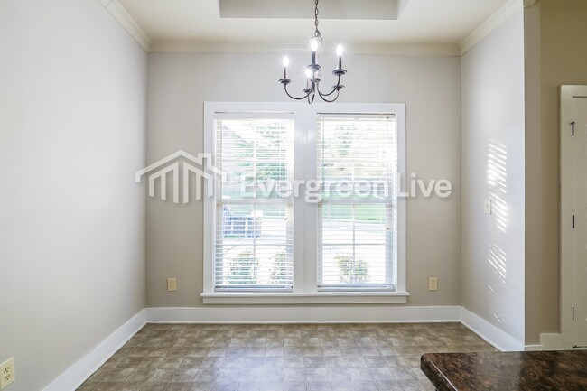 Building Photo - 121 Kingston Ct