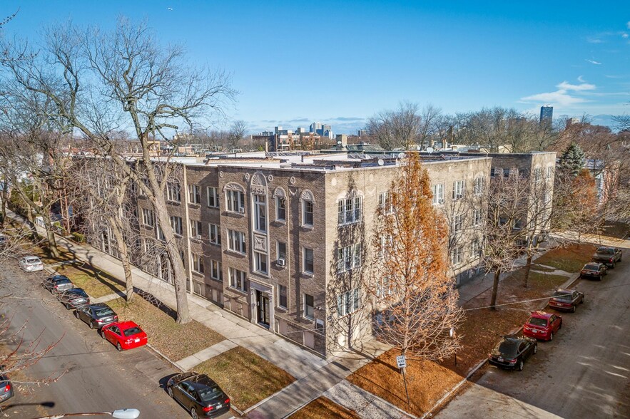 Building Photo - 1932 W Winona St