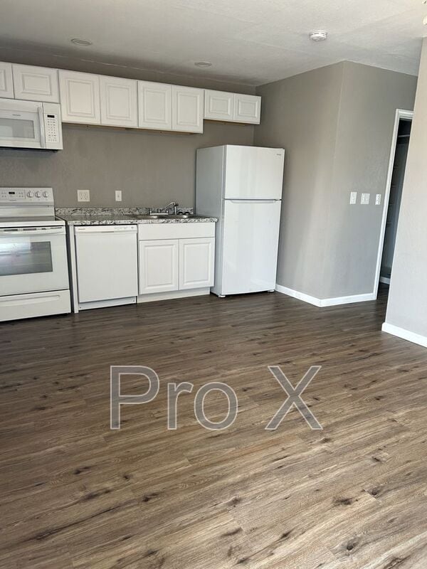 Building Photo - 1413 S Broadway St