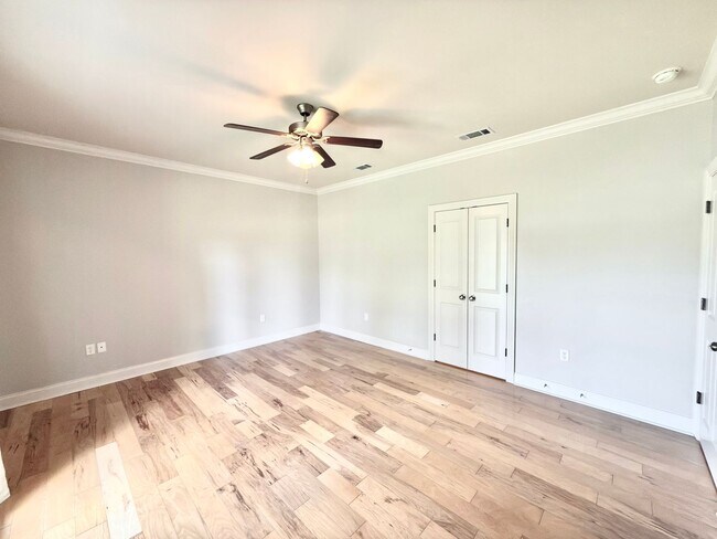 Building Photo - 7704 Ibiza Dr