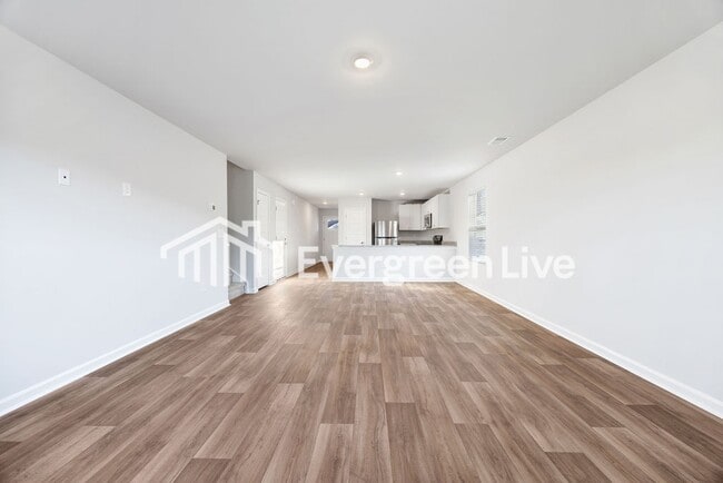 Building Photo - 1606 King Oaks Lp