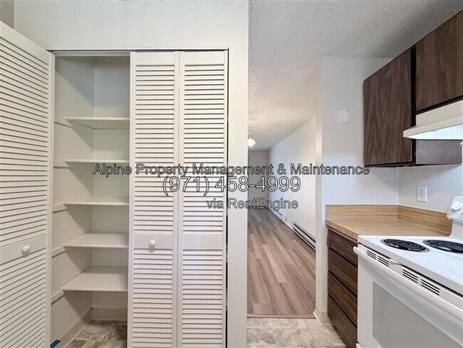 Building Photo - 19560 NW Mahama Pl