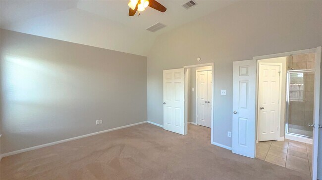 Building Photo - 4106 Mossy Pl Ln
