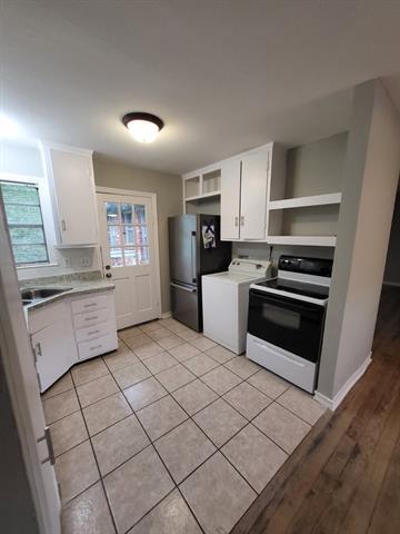 Building Photo - 1006 W Lamar St