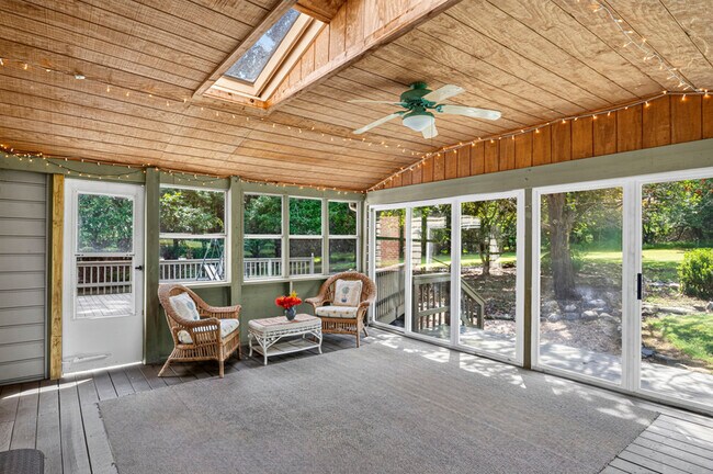 Building Photo - 4512 Rutherford Way