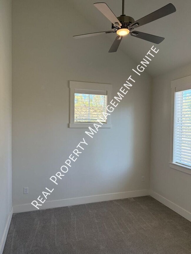 Building Photo - 2242 NW Reserve Camp Ct