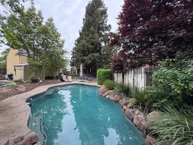 Building Photo - Remodeled 4-Bed Home with Pool in Charming Laguna West, Elk Grove Available now- Photos COMING SOON!
