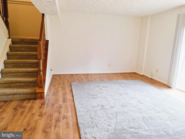 Building Photo - 505 Cross Ridge Ct