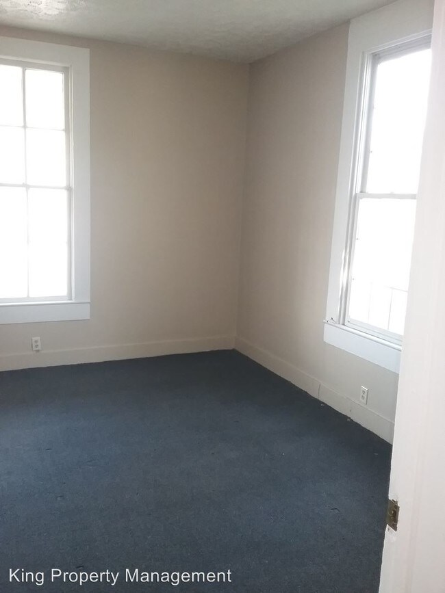 Building Photo - 3 br, 1 bath House - 506 Front Street