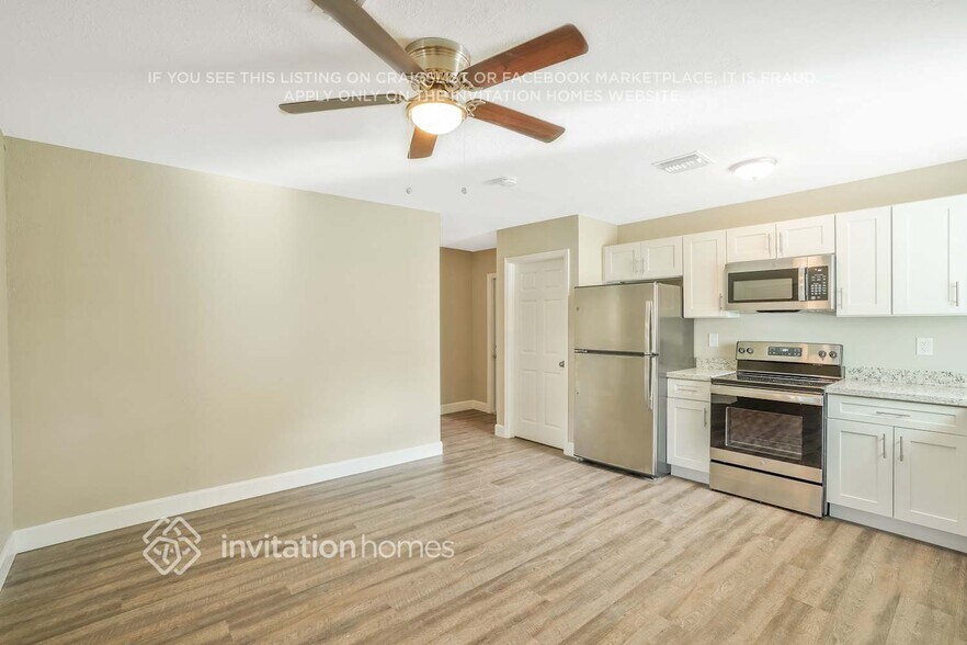 Building Photo - 6291 NW 14th Ct