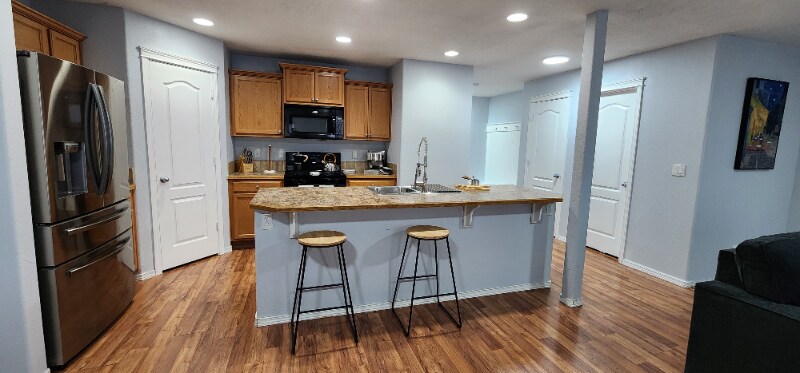 Building Photo - 1122-1122 SW Mayflower