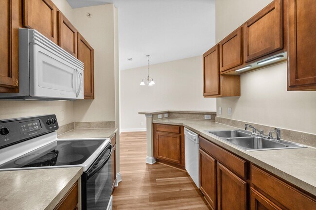 Building Photo - 239 Portsmith Dr