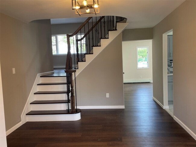 Building Photo - 54 Schneider Ln