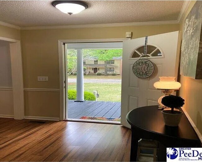 Building Photo - 3 bedroom 2 bath - In the heart of Florence