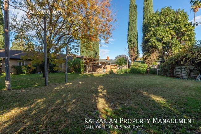 Building Photo - 3-Bedroom 1-Bath Single Family Home