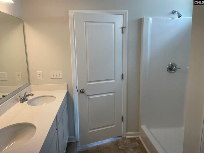 Building Photo - 425 Eclipse Ln