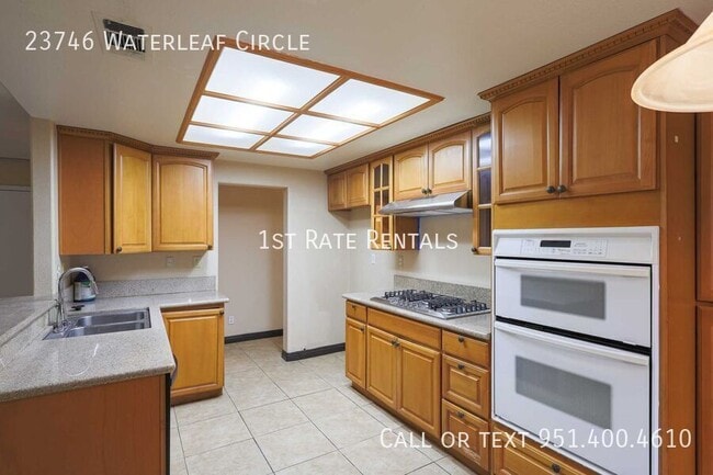 Building Photo - 23746 Waterleaf Cir