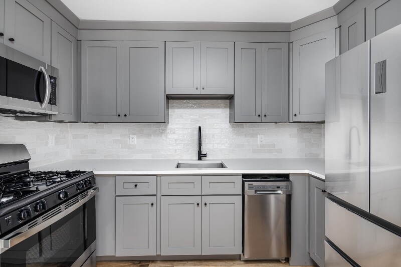 Building Photo - 293 Governor St