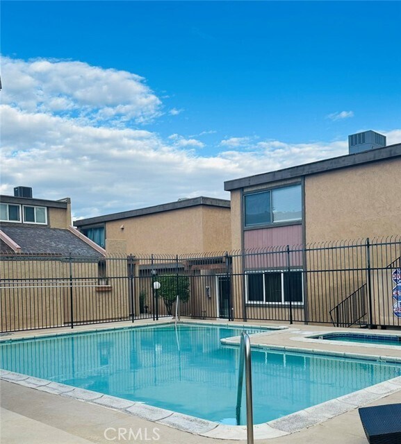 Building Photo - 2700 N Brea Blvd