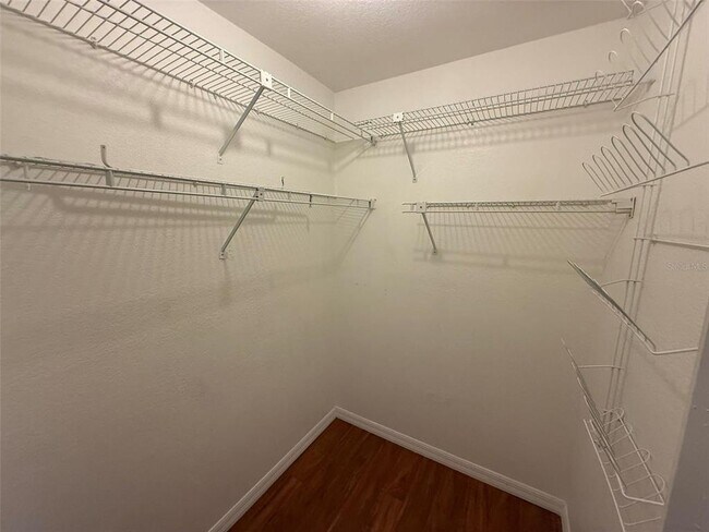 Building Photo - 26186 Northern Cross Rd