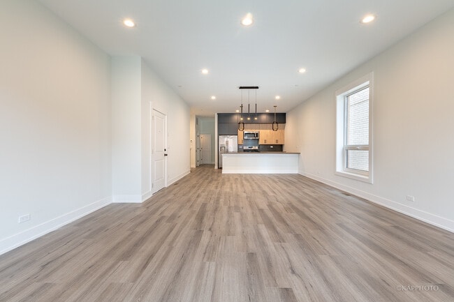 Building Photo - 4021 N Keystone Ave