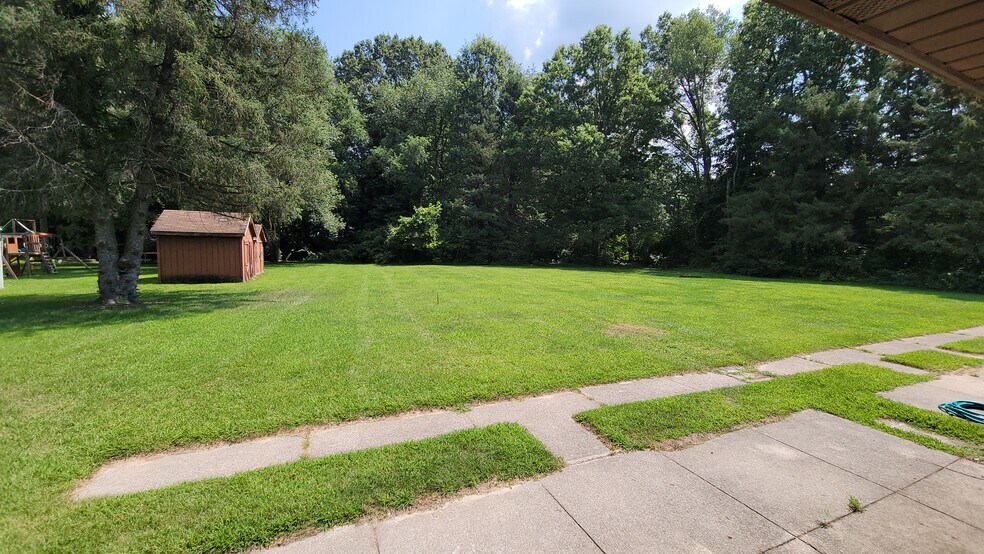 Building Photo - 20311 Wilmot Rd
