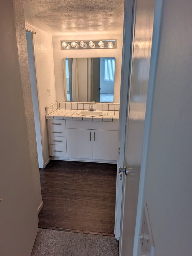 Bathroom 2 - 1600 Ardmore Ave