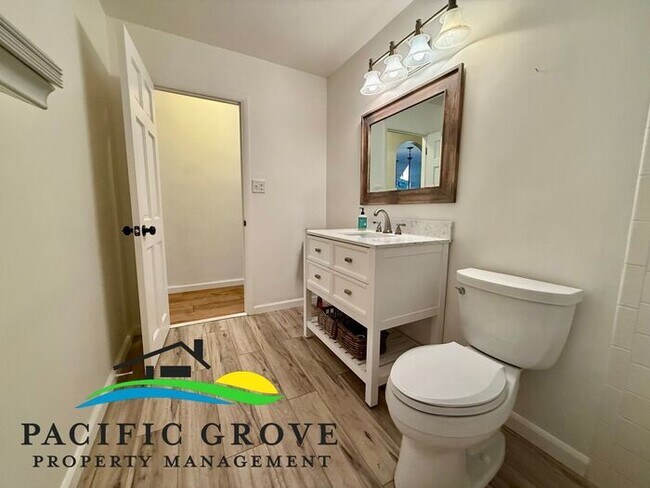 Building Photo - Pacific Grove 2-bedroom , 2 bath. Prime Walk to Town Location!