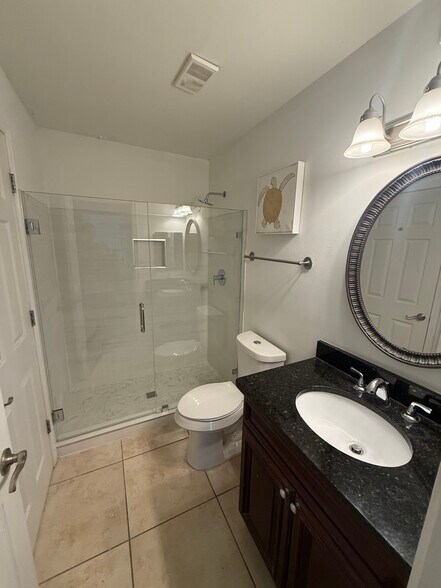 Building Photo - 7301 Santa Fe Pky