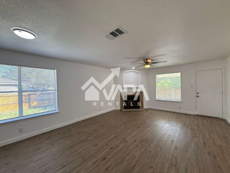 Building Photo - 7226 Bull Creek Dr