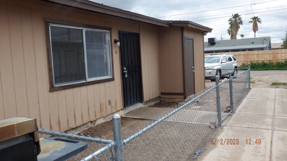Building Photo - 441 W 20th Ave