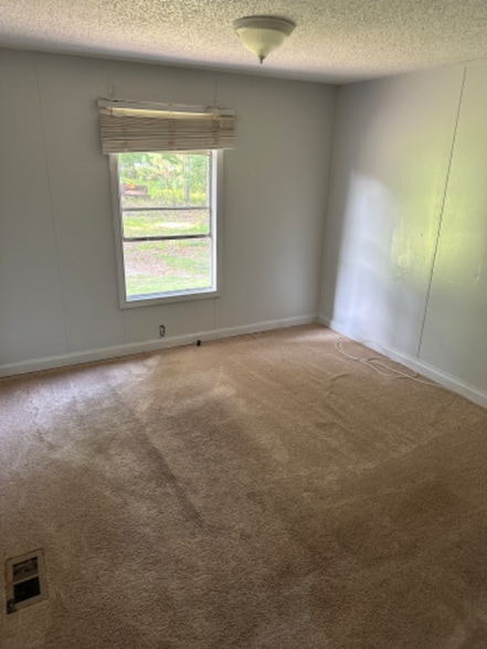 Building Photo - 1929 Arthur Lawrence Dr