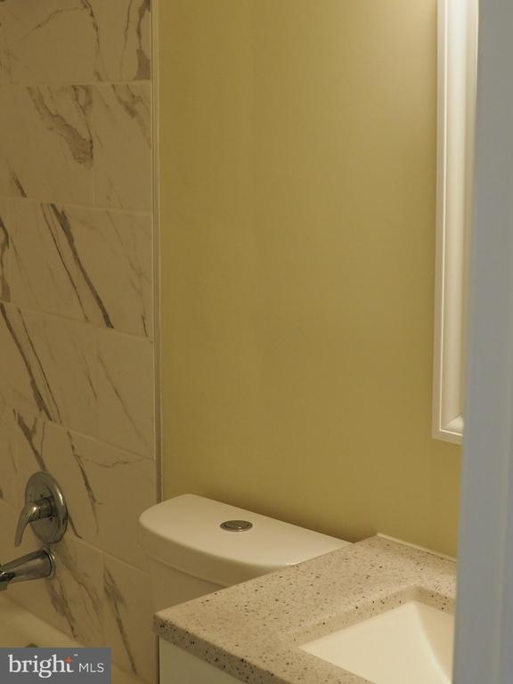 Building Photo - 5711 Crownleigh Ct