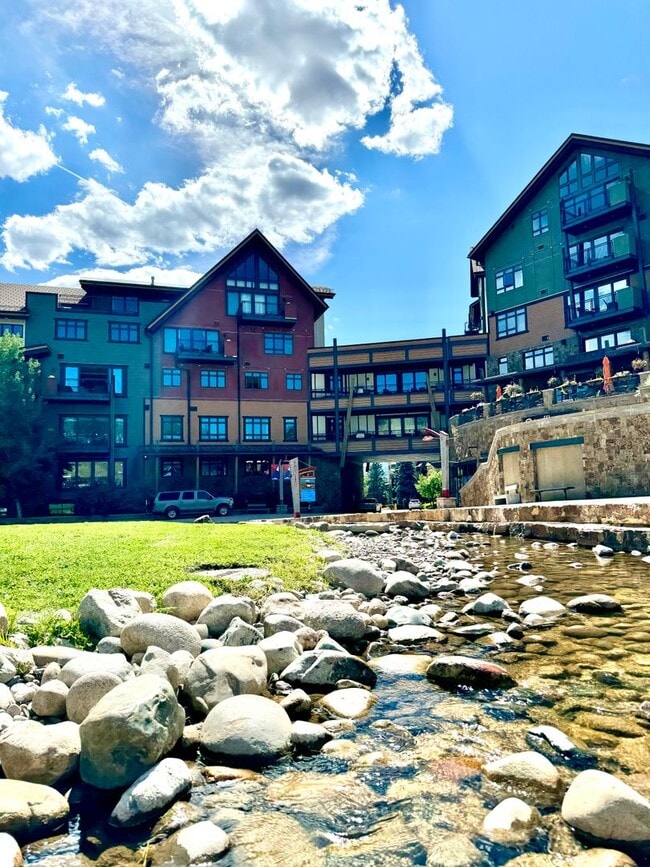Building Photo - One Steamboat Place - Ski-in/Ski-out, Underground Parking, Excellent Location