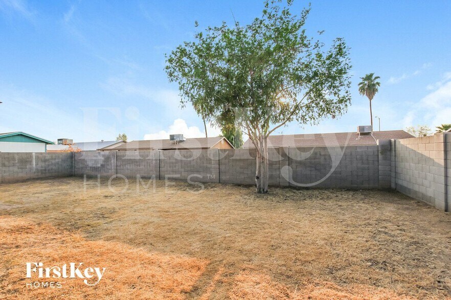 Building Photo - 15202 N 38th St