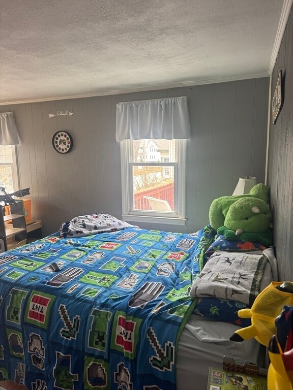 Building Photo - 27 Pleasant St