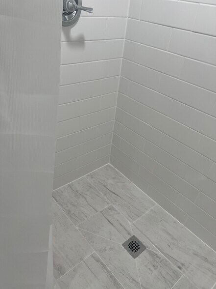 Building Photo - 7441 Convair Dr