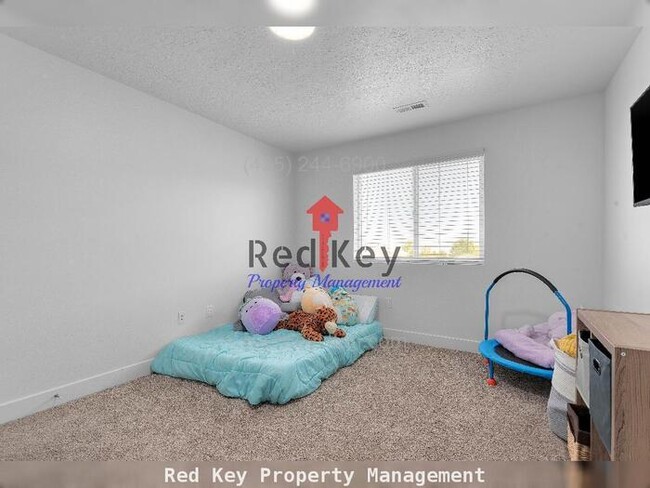 Building Photo - Kings Landing Single Family Home