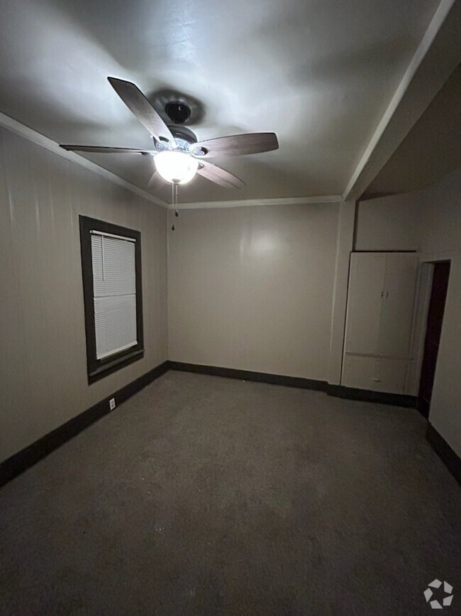 Building Photo - Spacious 3-Bedroom Home in Saginaw – Move-...