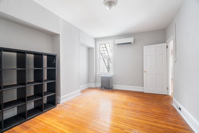 Building Photo - 4159 Ridge Ave