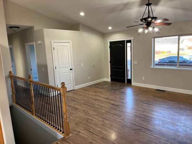 Building Photo - 3700 Merlin Dr