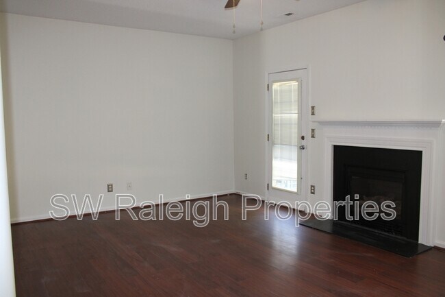 Building Photo - 2802 Gross Ave