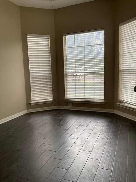 Building Photo - 7307 Moss Brook Dr